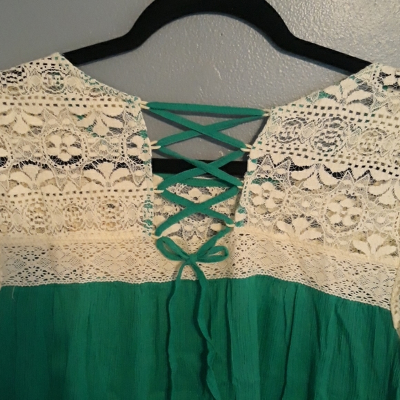 Peasant inspired top - Picture 6 of 6